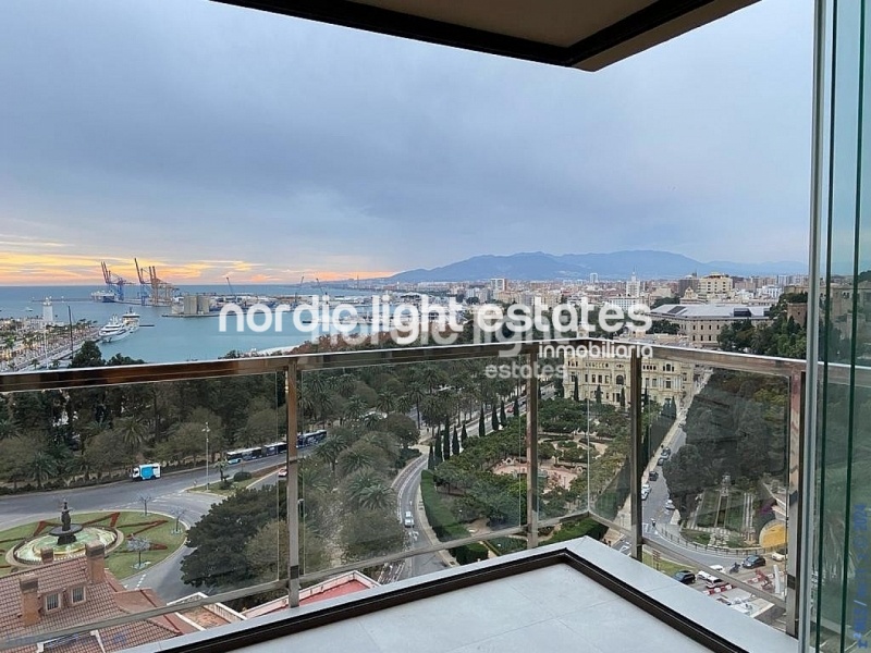 Espectacular apartamento con vistas panorámicas al puerto