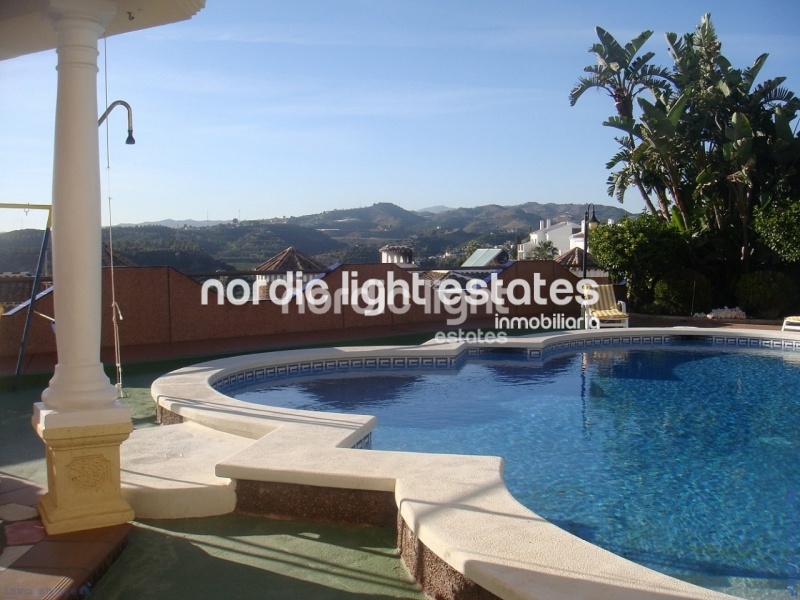 Gorgeous villa (before a hotel) 11 beds/8 baths Torre del Mar