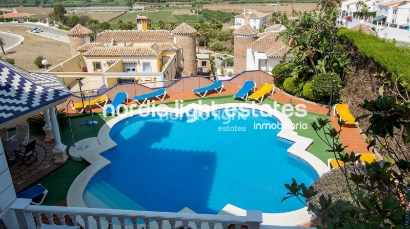 Gorgeous villa (before a hotel) 11 beds/8 baths Torre del Mar