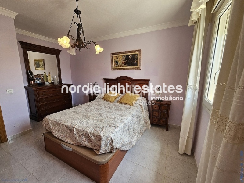 Similar properties Semi-detached house 5 beds in Torre del Mar