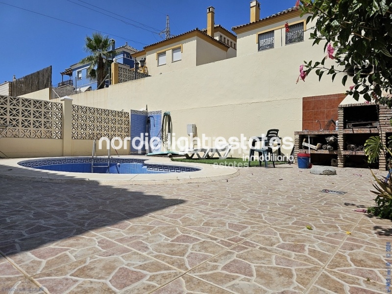 Similar properties Semi-detached house 5 beds in Torre del Mar