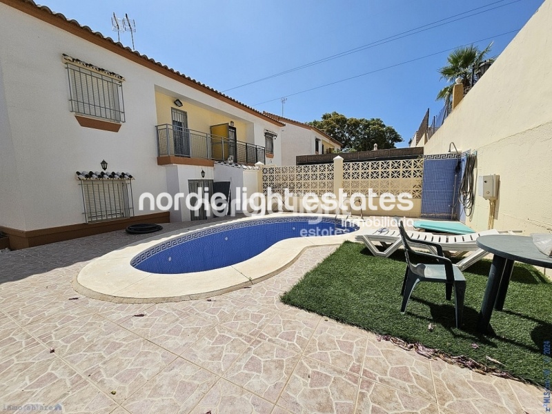 Similar properties Semi-detached house 5 beds in Torre del Mar