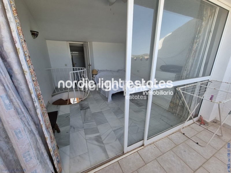 Duplex with 2 terrazas 850 meters from Burriana Beach in Nerja