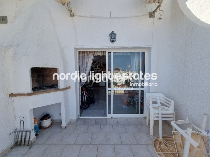 Duplex with 2 terrazas 850 meters from Burriana Beach in Nerja