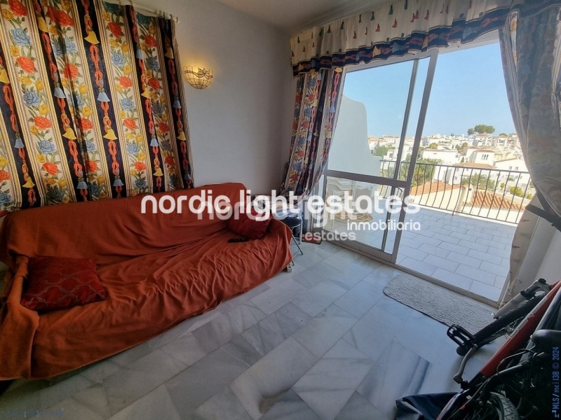 Duplex with 2 terrazas 850 meters from Burriana Beach in Nerja