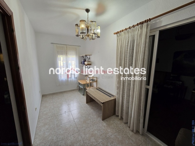 Similar properties Very large house with private garden and garage in Torre del Mar 