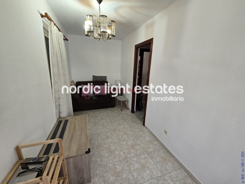 Similar properties Very large house with private garden and garage in Torre del Mar 