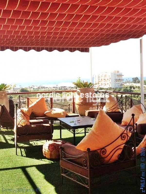 Exclusive penthouse with a terrace of 77 sqm in Torre del Mar