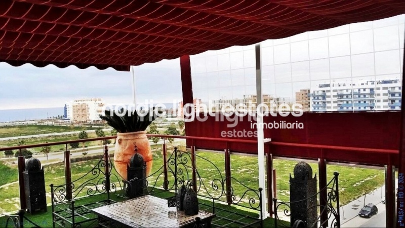 Exclusive penthouse with a terrace of 77 sqm in Torre del Mar