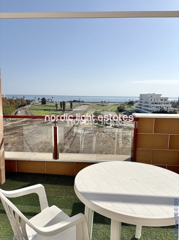 Exclusive penthouse with a terrace of 77 sqm in Torre del Mar