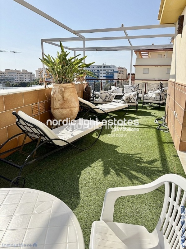 Exclusive penthouse with a terrace of 77 sqm in Torre del Mar