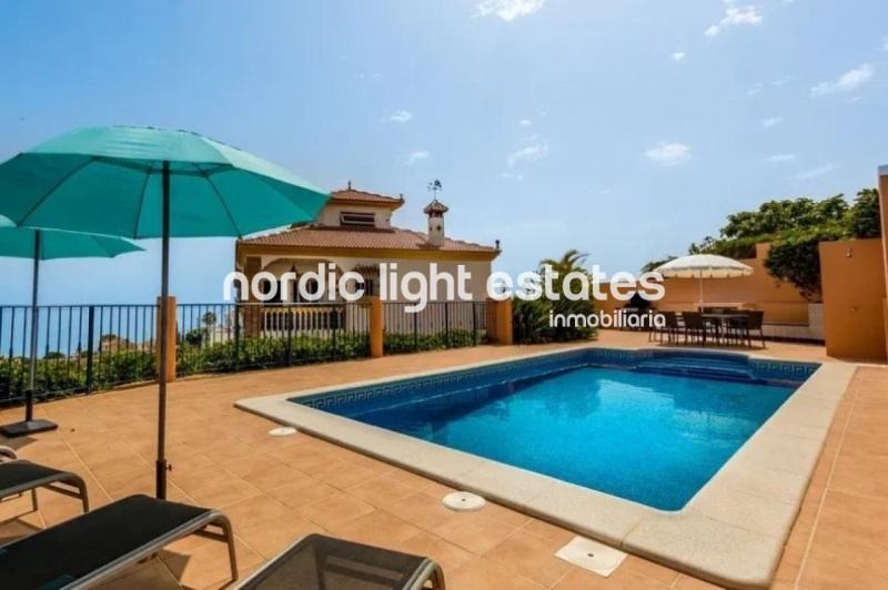 Grand multi-purpose villa very spacious in Benajarafe 