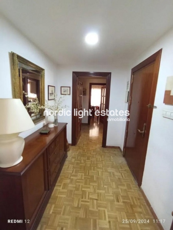 Similar properties Spacious Apartment in Málaga – 6 Bedrooms, Gibralfaro