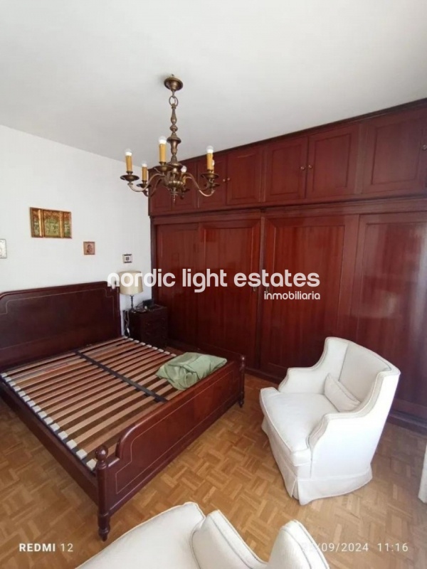 Spacious Apartment in Málaga – 6 Bedrooms, Gibralfaro