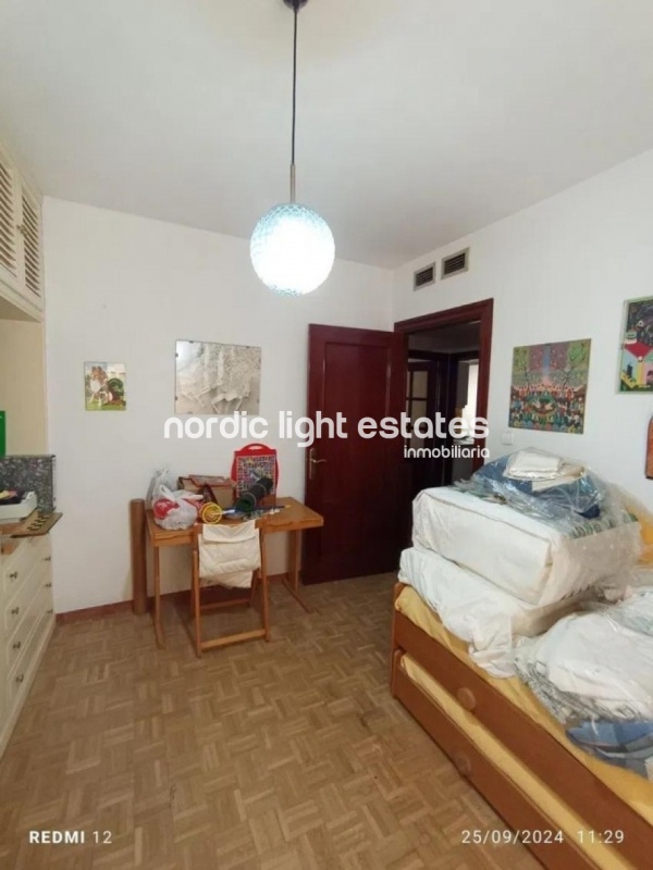 Spacious Apartment in Málaga – 6 Bedrooms, Gibralfaro