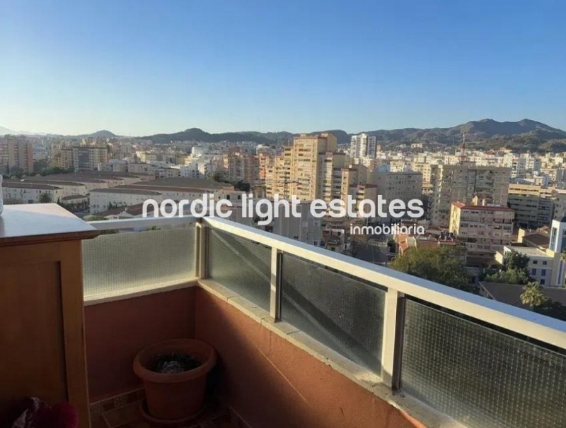 Huge apartment 5 bedrooms with fantastic views in Málaga