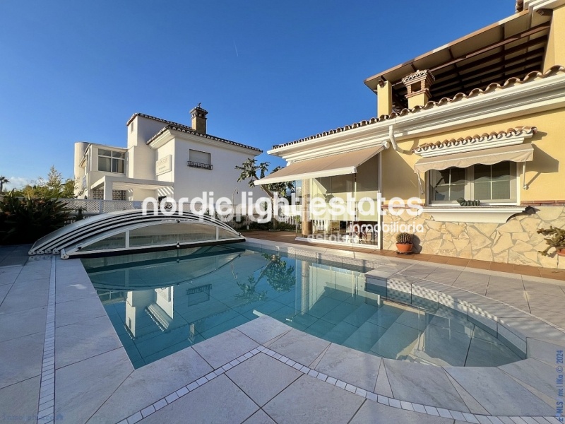 Similar properties Elegant villa in Torre del Mar, in the prestigious El Tomillar urbanization