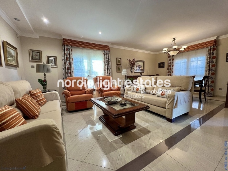 Similar properties Elegant villa in Torre del Mar, in the prestigious El Tomillar urbanization