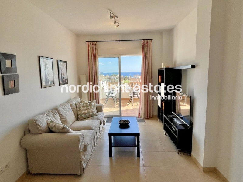 Maravilloso apartamento con cochera privada y vistas fantásticas en Nerja