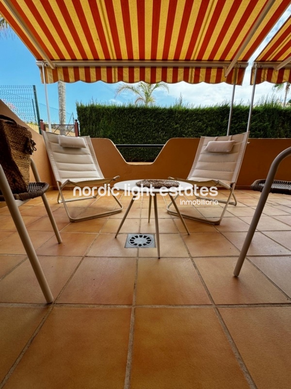 Lovely estudio apartment with spaciousd terrace in Torrox Costa, Peñoncillo Beach