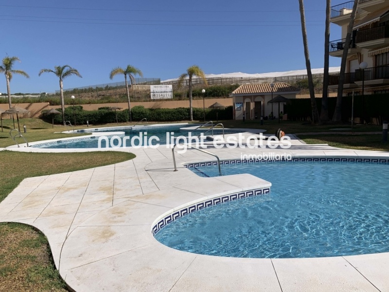 Lovely estudio apartment with spaciousd terrace in Torrox Costa, Peñoncillo Beach