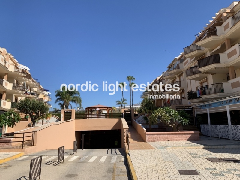 Lovely estudio apartment with spaciousd terrace in Torrox Costa, Peñoncillo Beach