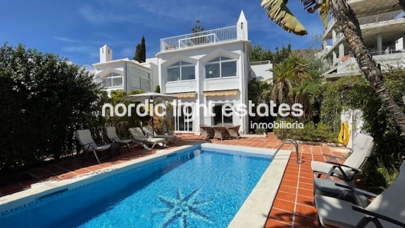 Spectacular detached villa in the urb. Alhambra in Nerja 