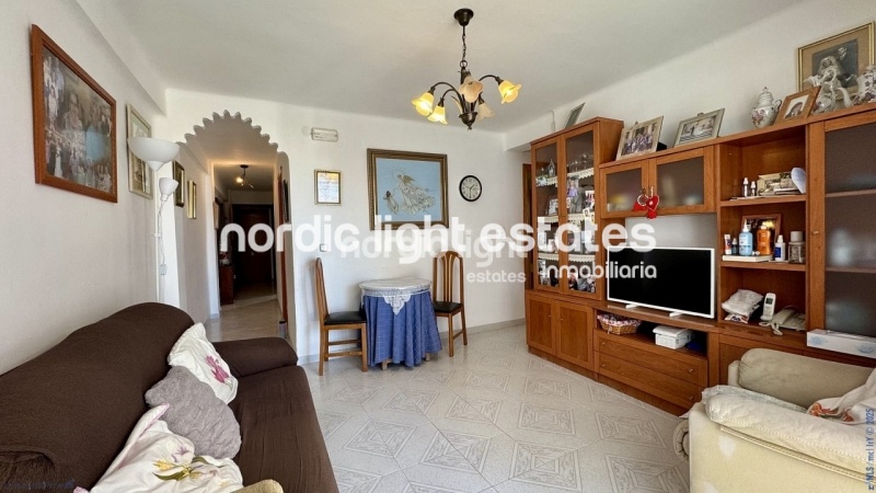 Spacious flat 3 beds in the city center of Nerja