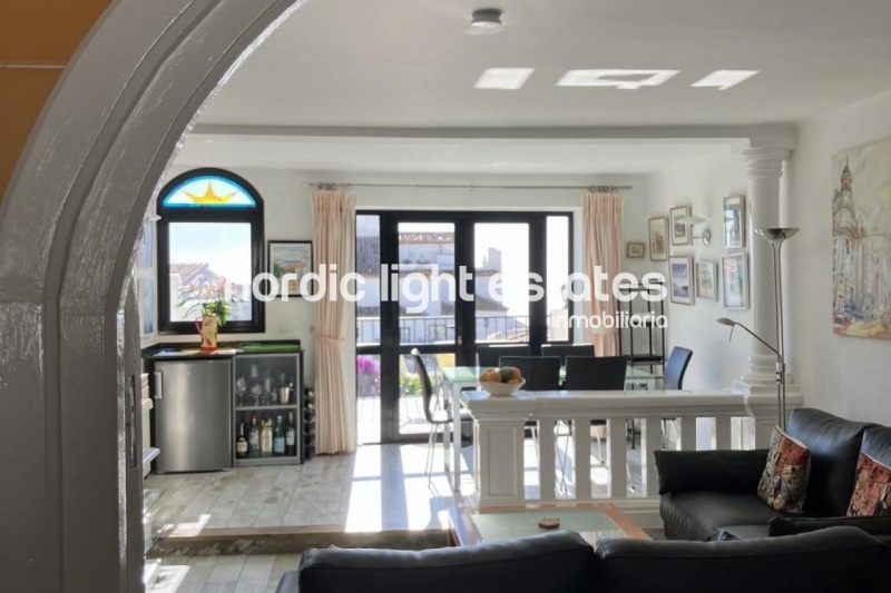 Magnificent semi-detached villa in Capistrano Village, Nerja