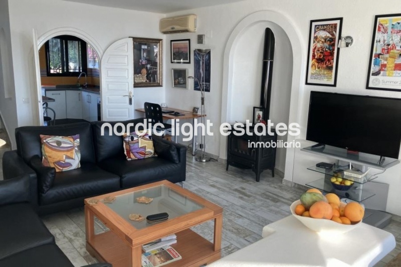 Magnificent semi-detached villa in Capistrano Village, Nerja