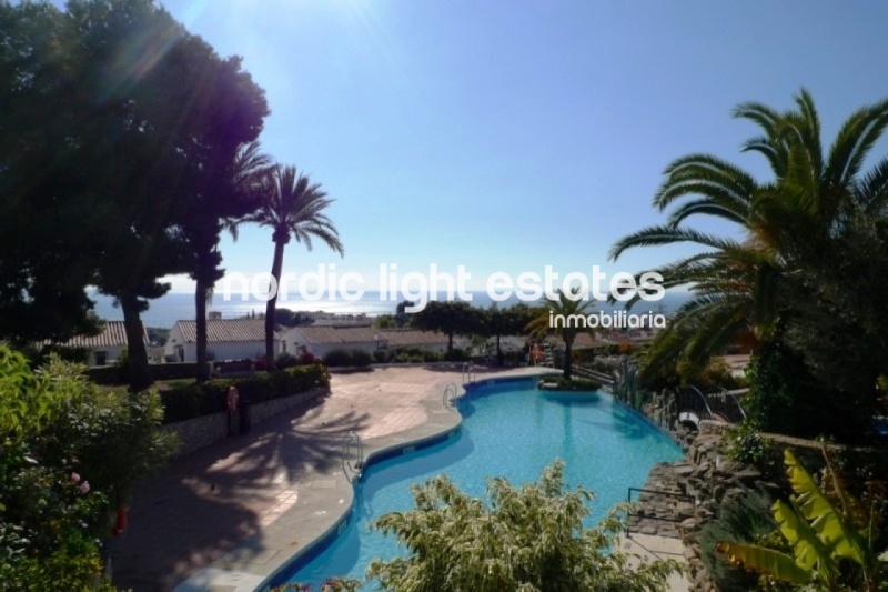 Beautiful refurbished townhouse with fantastic terrace in Capistrano Village, Nerja