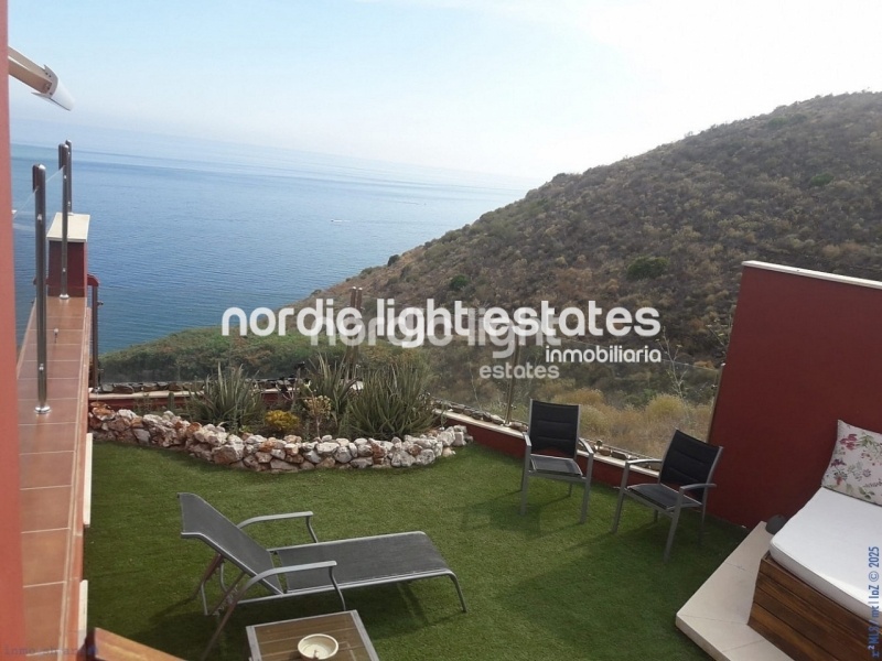 Similar properties Villa with breathtaking sea views in Nerja 