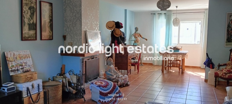 Fantástico chalet adosado con piscina privada en Nerja