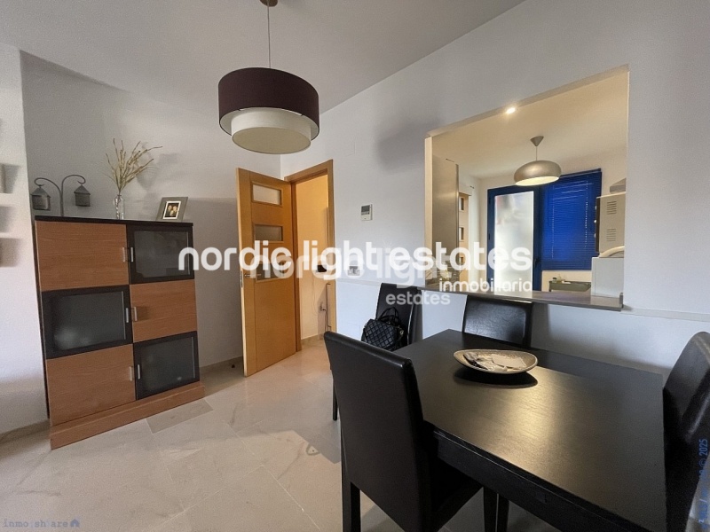 Espectacular apartamento en primera línea de la playa en Torrox Costa