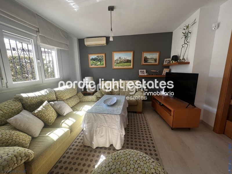 Very spacious corner townhouse in Rincón de la Victoria 