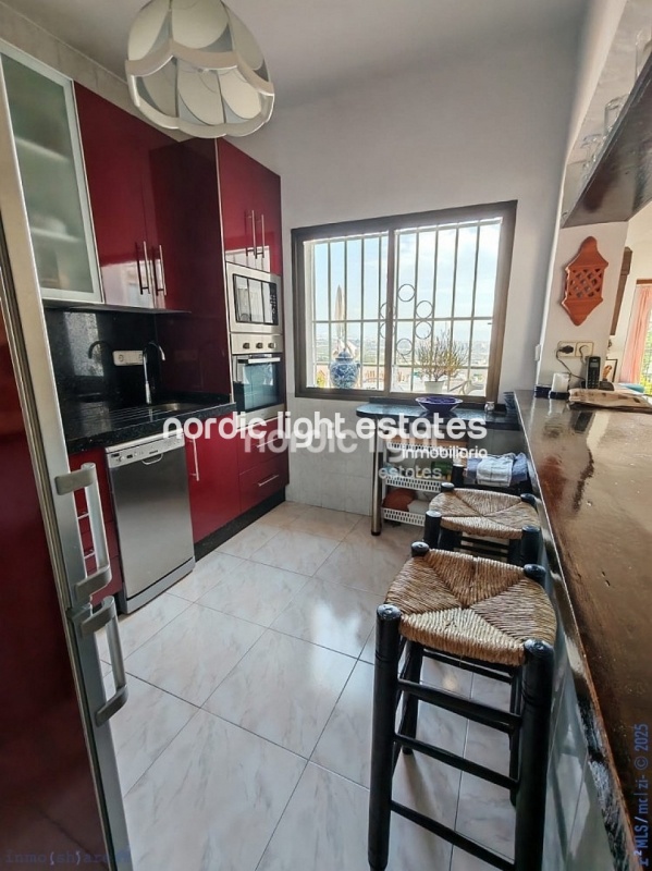 Similar properties Stunning villa 5 beds in Nerja. Possibility of expanding up to an additional 250 sqm 